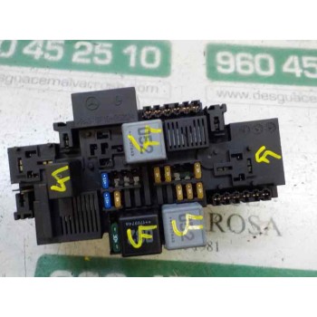 CAJA RELES / FUSIBLES A2229063701 A2229063203 5OW211F04