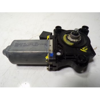MOTOR ELEVALUNAS DELANTERO DERECHO A2208204642 119651900 