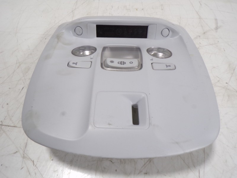 Recambio de piloto interior para peugeot 308 sw 1.6 blue-hdi fap referencia OEM IAM 96887290PR 98215348PR 