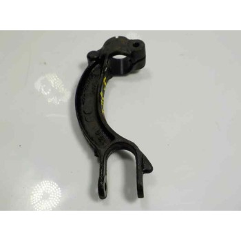 SOPORTE BRAZO SUSPENSION DELANTERO IZQUIERDO 8K0413037L 