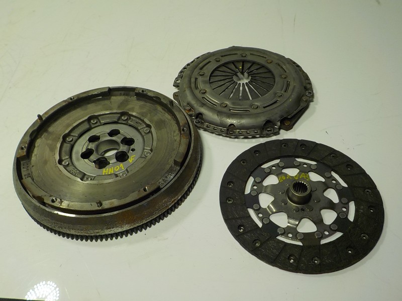 Recambio de kit embrague para peugeot 308 allure referencia OEM IAM   