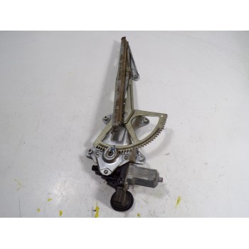 ELEVALUNAS DELANTERO DERECHO 6980152070 8571035180 2621002330