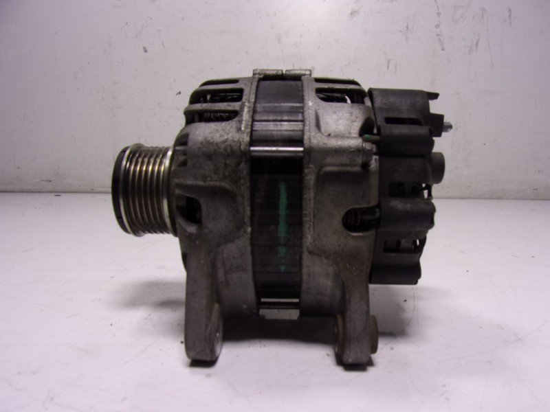 Recambio de alternador para renault clio iv 1.5 dci diesel fap referencia OEM IAM 231008918R 231008918R 