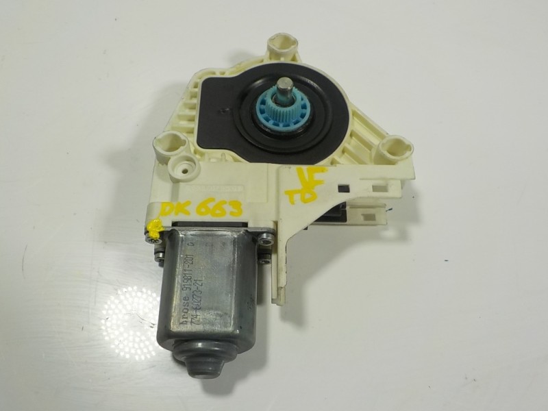 Recambio de motor elevalunas trasero derecho para audi q5 (8r) 3.0 tdi referencia OEM IAM 8K0959812A 8K0959812A 1101919813201