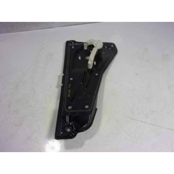 ELEVALUNAS TRASERO DERECHO 