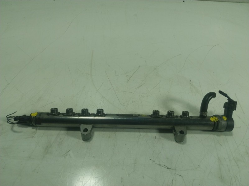 Recambio de rampa inyectora para volvo v60 i (155) d3 referencia OEM IAM 30777759 0445215025 