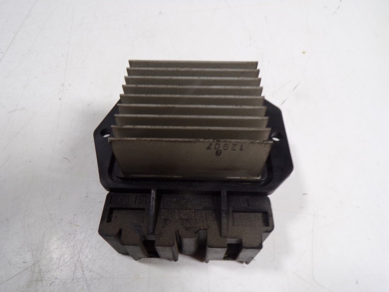 Recambio de resistencia calefaccion para toyota prius (nhw20) 1.5 cat referencia OEM IAM 8716547020 8716547020 4993001200