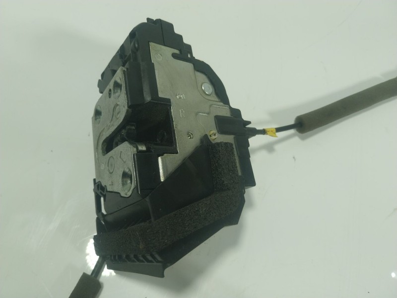 Recambio de cerradura puerta delantera derecha para nissan qashqai ii (j11, j11_) 1.5 dci referencia OEM IAM 805004EA2A  