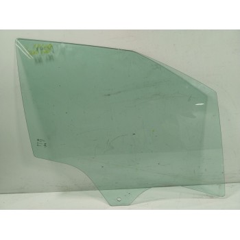 CRISTAL PUERTA DELANTERO DERECHO YQ00038780 