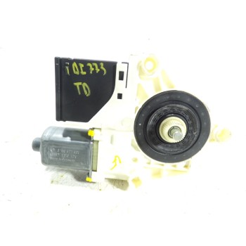 MOTOR ELEVALUNAS TRASERO DERECHO 827306548R 827306548R 