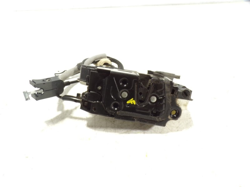 Recambio de cerradura puerta delantera derecha para volkswagen golf vi (5k1) 2.0 tdi referencia OEM IAM 5K1837016B 5K1837016 