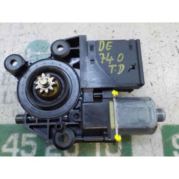 MOTOR ELEVALUNAS TRASERO DERECHO 827303178R 827303178R 915947200