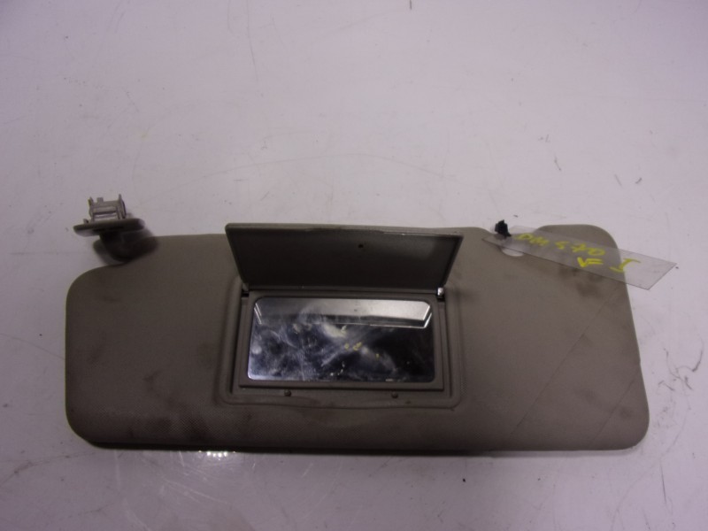 Recambio de parasol izquierdo para renault clio iv 1.5 dci diesel fap referencia OEM IAM 964012136R  