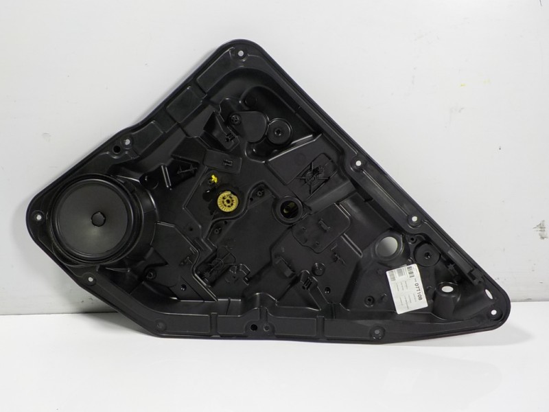 Recambio de elevalunas trasero derecho para mercedes-benz clase b (w246) 1.5 cdi cat referencia OEM IAM A2467200279 A2467330314 