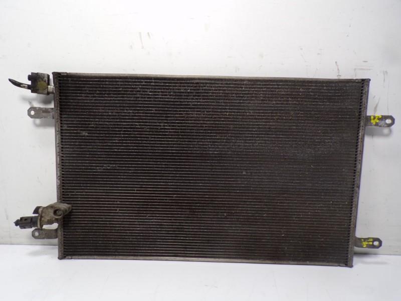 Recambio de condensador aire acondicionado para audi a6 berlina (4f2) 3.2 fsi quattro referencia OEM IAM 4F0260403P 4F0260701L 