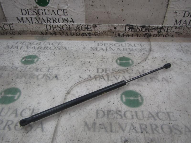 Recambio de amortiguadores maletero / porton para smart forfour básico (55kw) referencia OEM IAM A4547400145  