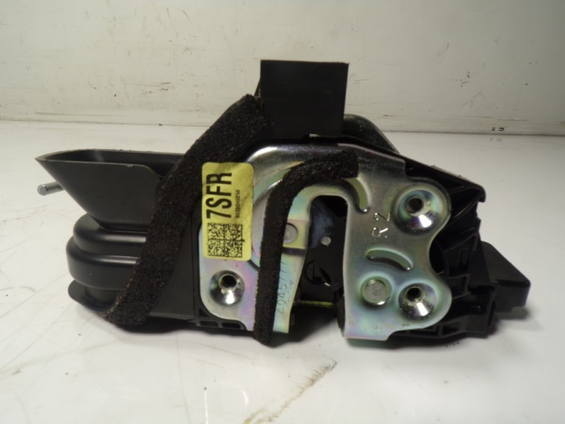 Recambio de cerradura puerta delantera derecha para kia rio (yb) 1.0 tgdi cat referencia OEM IAM 81320H8050 81320H8050LJN 