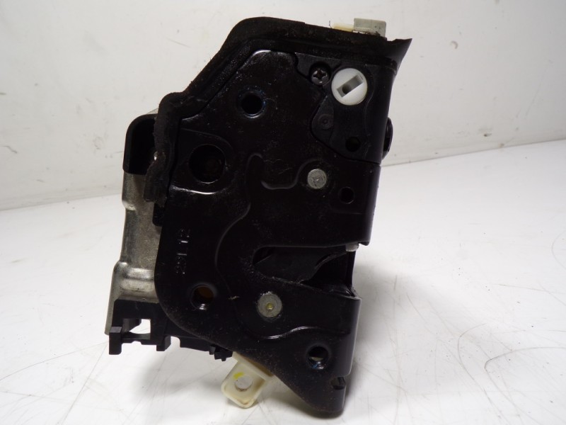 Recambio de cerradura puerta trasera izquierda para audi a4 ber. (b8) 2.0 16v tdi referencia OEM IAM 8K0839015C 8K0839015C 