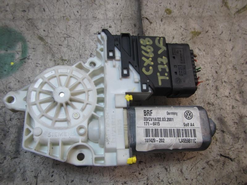 Recambio de motor elevalunas trasero izquierdo para volkswagen golf iv berlina (1j1) conceptline referencia OEM IAM   