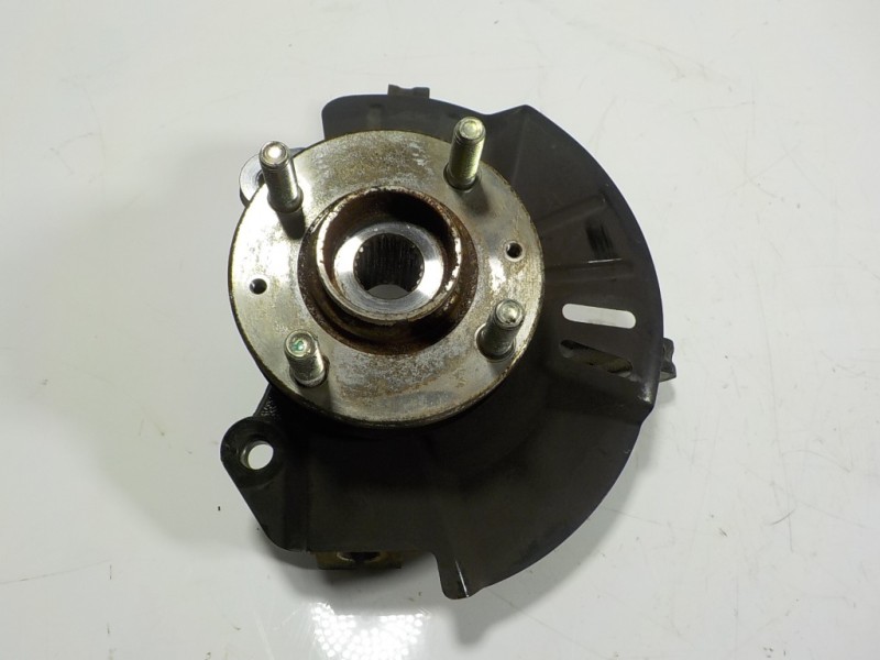 Recambio de mangueta delantera izquierda para kia rio (yb) 1.2 cat referencia OEM IAM 51715H8000  51750H8000