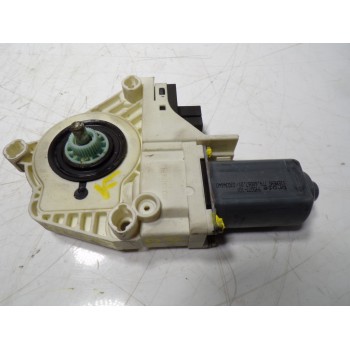 MOTOR ELEVALUNAS DELANTERO DERECHO 4F0959802B 4F0959802B 