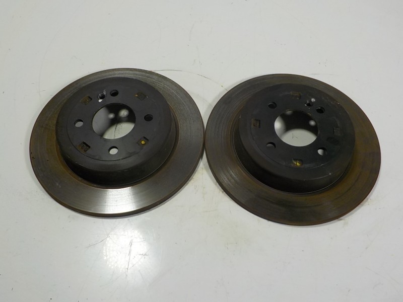 Recambio de disco freno trasero para kia rio (yb) 1.0 tgdi cat referencia OEM IAM 584110U300  