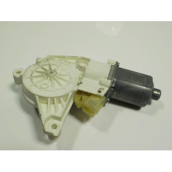MOTOR ELEVALUNAS DELANTERO DERECHO A2518200842 A251820842 0130822272