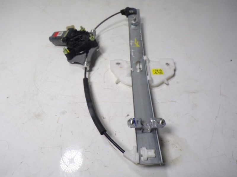 Recambio de elevalunas trasero derecho para kia rio (yb) 1.0 tgdi cat referencia OEM IAM 83402H8100 83460H8000 