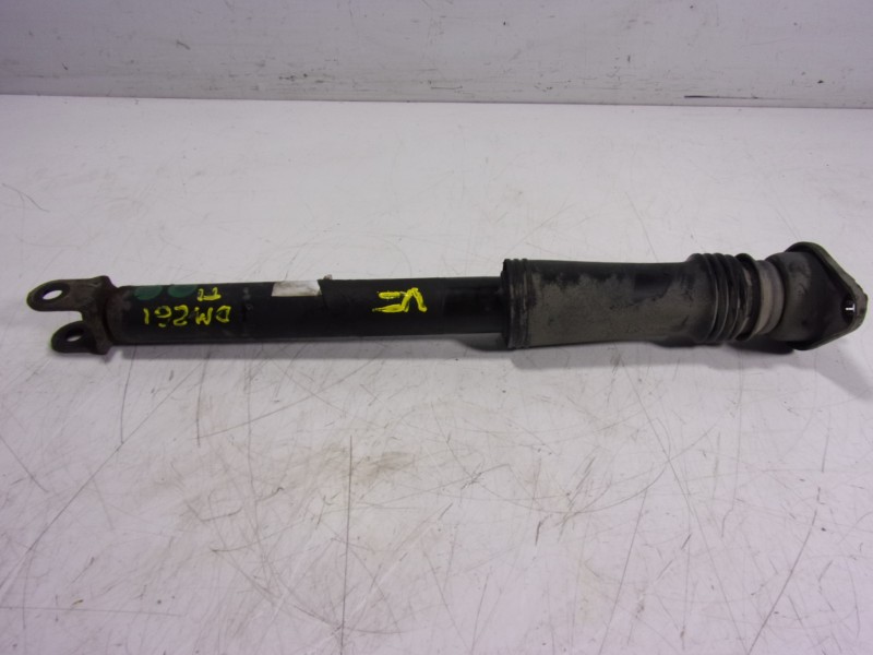 Recambio de amortiguador trasero izquierdo para hyundai ix35 1.7 crdi cat referencia OEM IAM 553113U010  