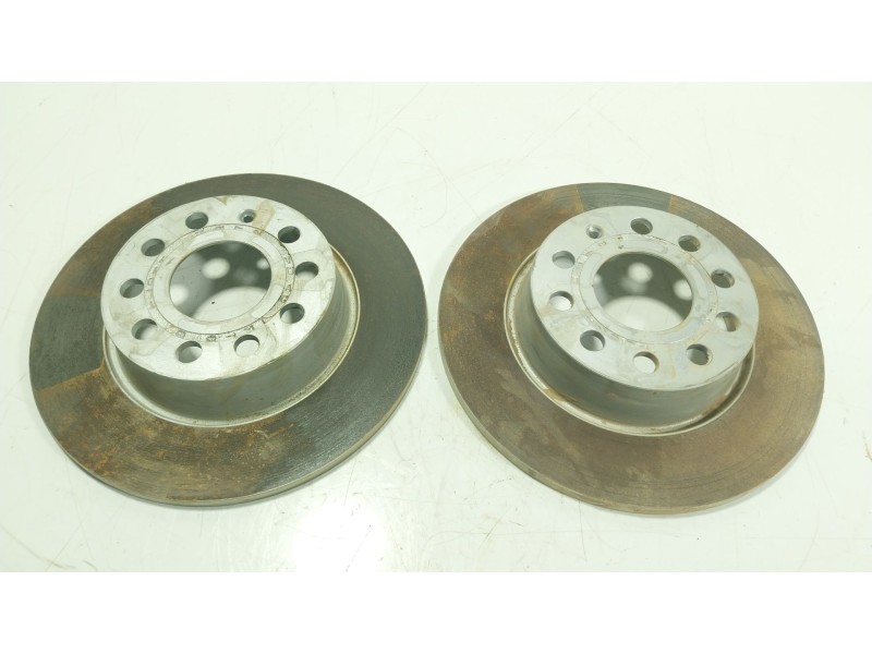 Recambio de disco freno trasero para seat leon sportstourer (kl8) fr referencia OEM IAM 5Q0615601D  