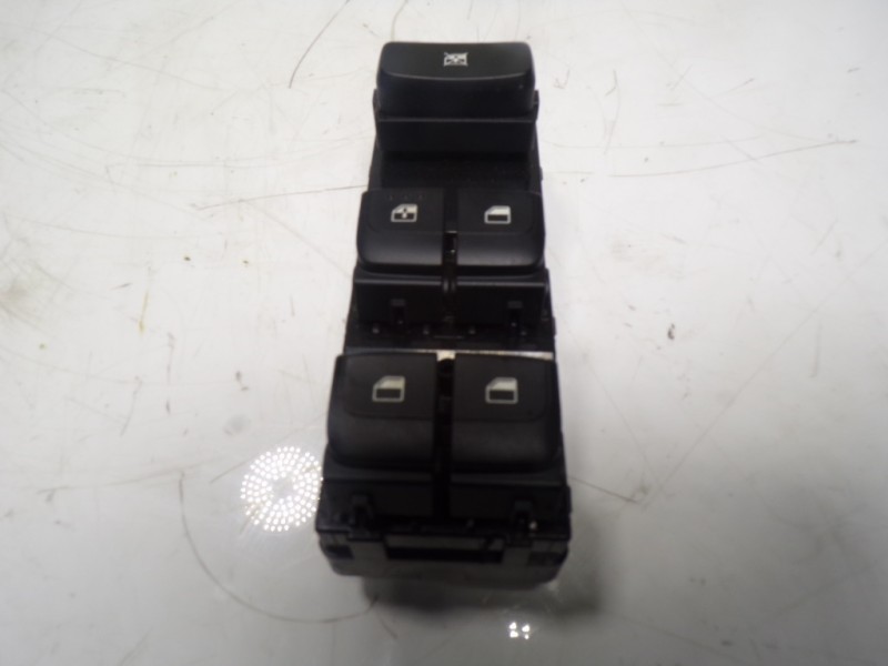 Recambio de mando elevalunas delantero izquierdo para kia rio (yb) 1.0 tgdi cat referencia OEM IAM 93571H8100 4D64901000 