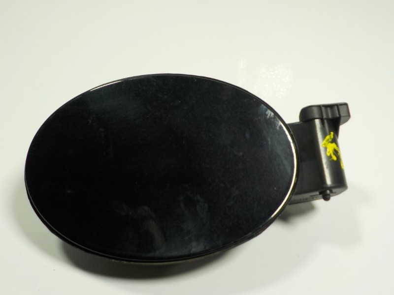 Recambio de tapa combustible para mercedes-benz clase m (w164) 3.0 cdi cat referencia OEM IAM A1647570006  