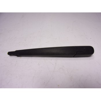 BRAZO LIMPIA TRASERO 988111H000 