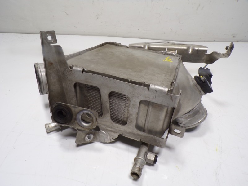 Recambio de intercooler para mclaren 570s spider p13 referencia OEM IAM  13F0303CP03 