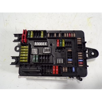 CAJA RELES / FUSIBLES 61149259466 9261111 