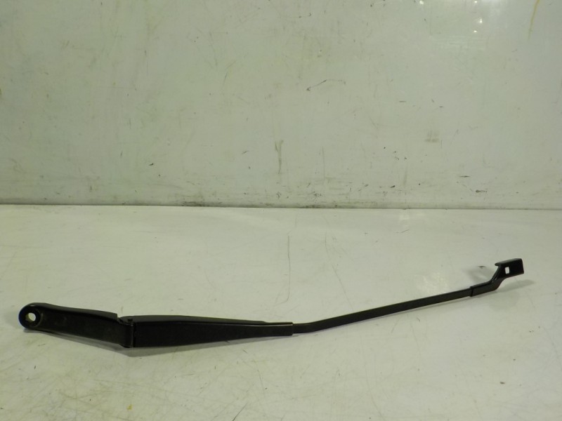 Recambio de brazo limpia delantero derecho para peugeot 508 2.0 blue-hdi fap referencia OEM IAM 6429JX  