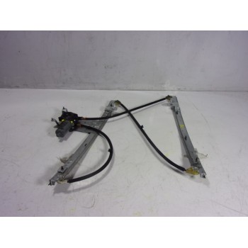 ELEVALUNAS DELANTERO DERECHO 