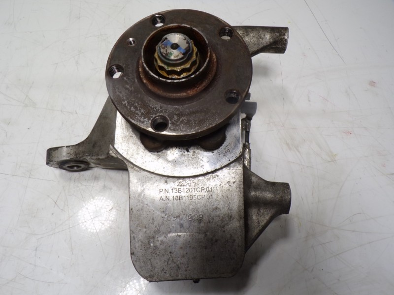 Recambio de mangueta delantera izquierda para mclaren 570s spider p13 referencia OEM IAM  13B1201CP01 