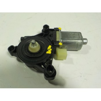 MOTOR ELEVALUNAS DELANTERO IZQUIERDO 5Q0959801C 5Q0959801C 