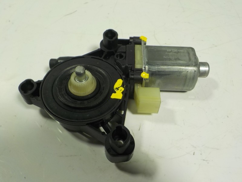 Recambio de motor elevalunas delantero izquierdo para seat leon (5f1) style referencia OEM IAM 5Q0959801C 5Q0959801C 