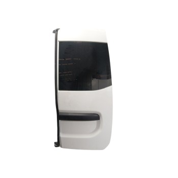 PUERTA TRASERA DERECHA 901004124R 