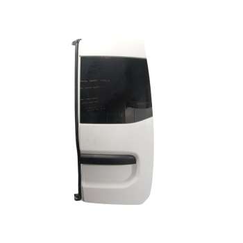 PUERTA TRASERA DERECHA 901004124R 