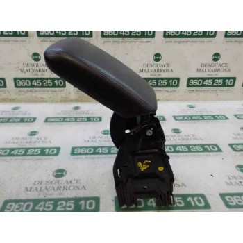 APOYABRAZOS CENTRAL 8K0864207C25D 