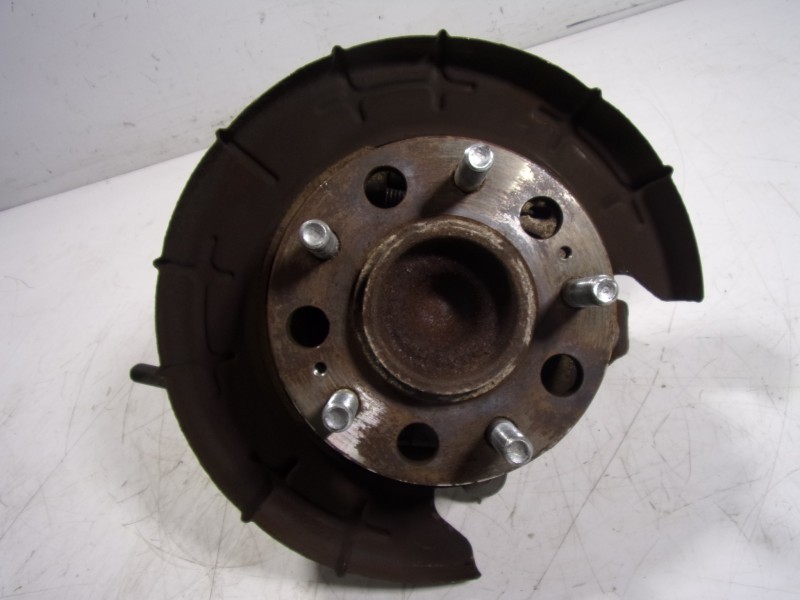 Recambio de mangueta trasera derecha para hyundai ix35 1.7 crdi cat referencia OEM IAM 527202S000  527303S200