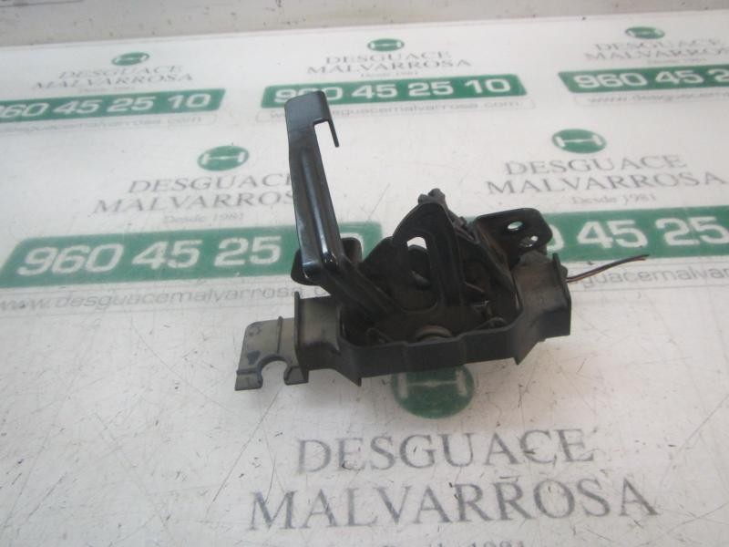 Recambio de cerradura capot para hyundai i10 classic referencia OEM IAM 811300X010  