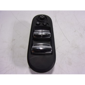 MANDO ELEVALUNAS DELANTERO IZQUIERDO 61319354857 935485701 