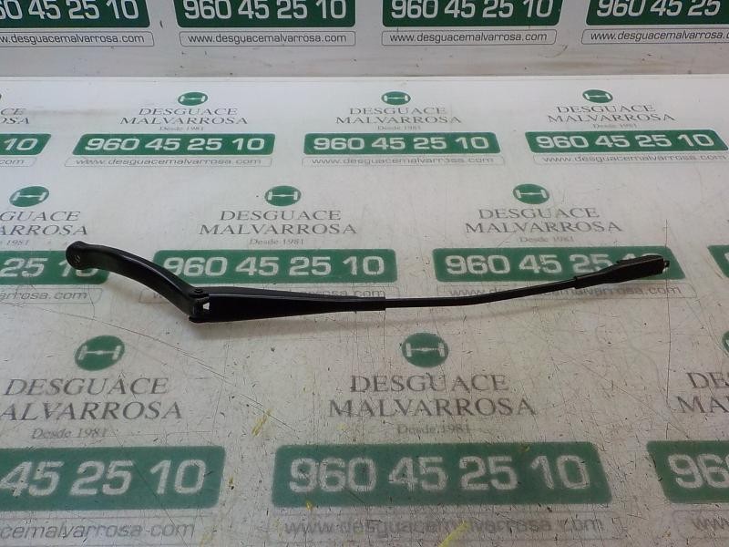 Recambio de brazo limpia delantero izquierdo para opel corsa e selective referencia OEM IAM 13284136  