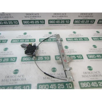 ELEVALUNAS DELANTERO DERECHO 824040X010 824020X010 