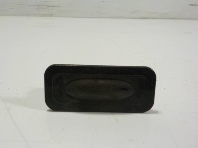 Recambio de maneta porton para renault clio iv 1.5 dci diesel fap referencia OEM IAM   