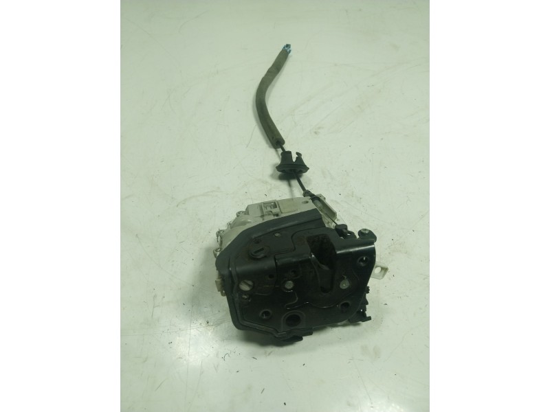 Recambio de cerradura puerta trasera izquierda para audi a1 sportback (8xf) 1.6 tdi referencia OEM IAM 8X0839015E 8X0839015 